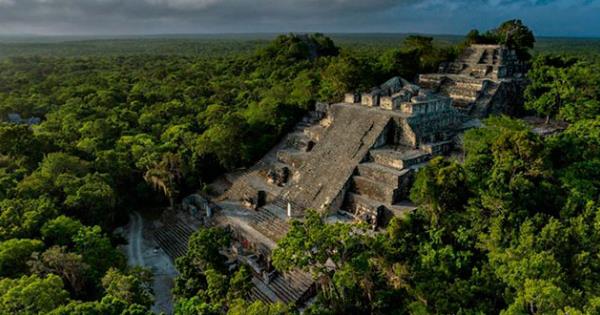 El Imperio De Los Mayas