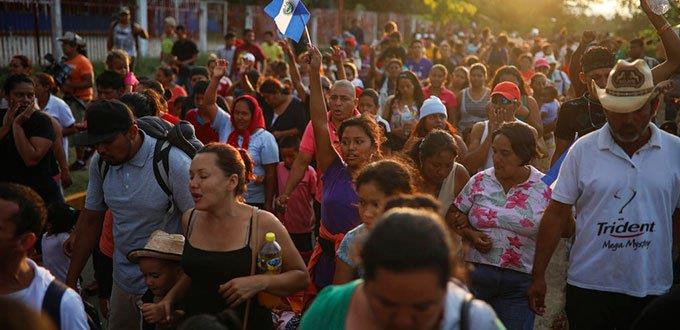 Caravana migrante reanuda su marcha hacia Ciudad de México su última