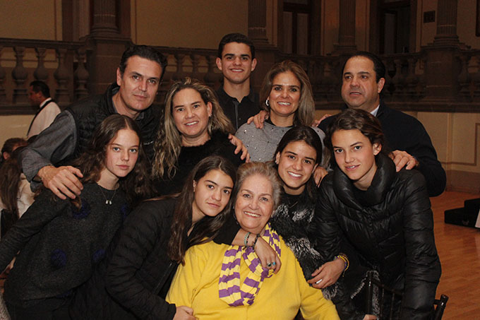 Las Familias Borbolla Celebran Felices Por Navidad Fotogaler A