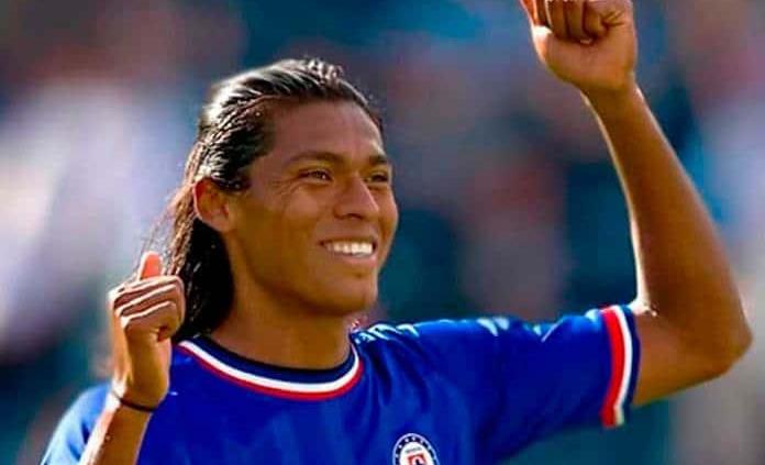 Joel Huiqui Regresa A Cruz Azul