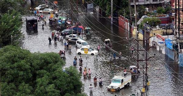 Lluvias En India Cobran La Vida De Personas