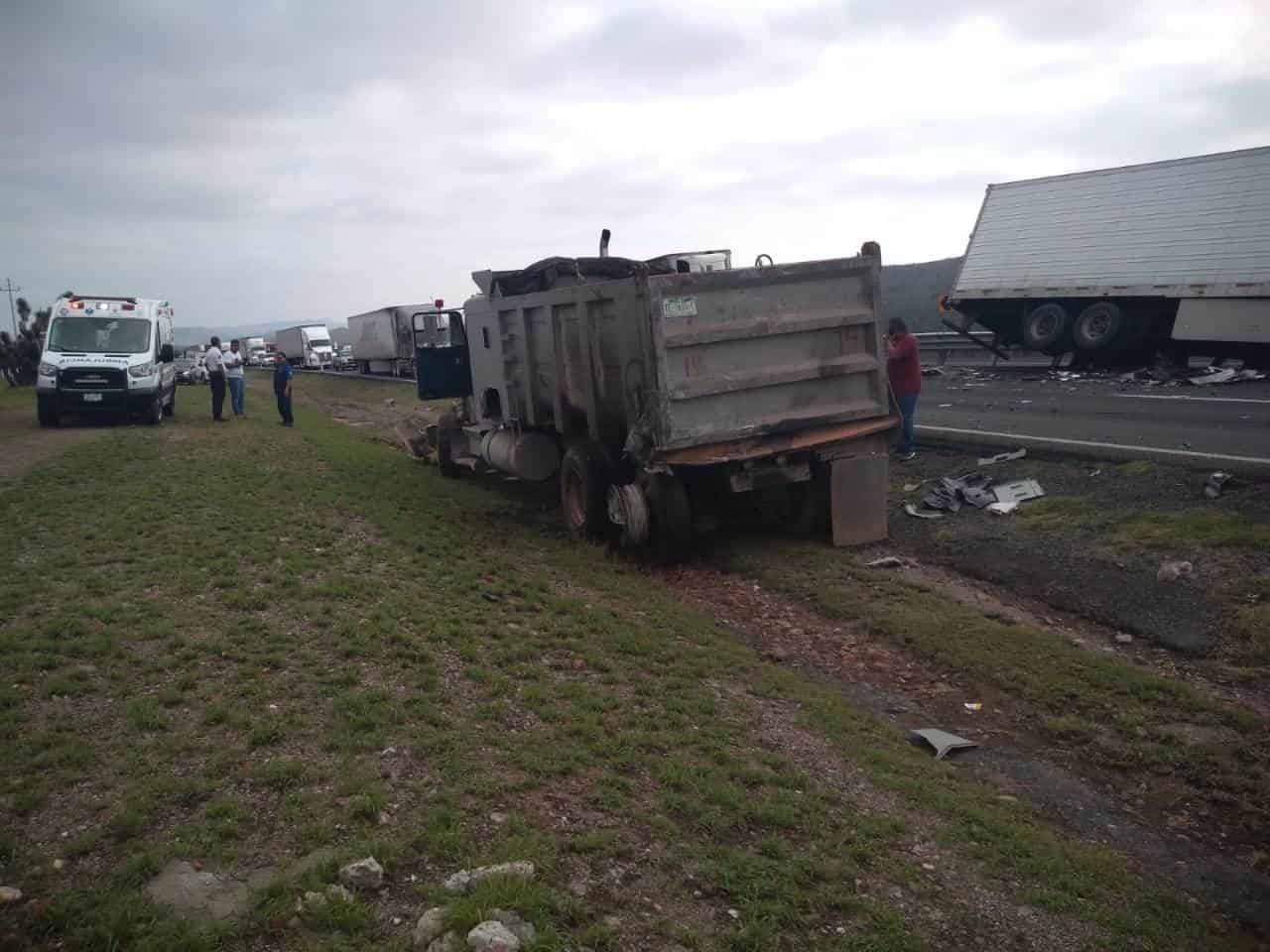 Aparatoso Accidente Deja Un Lesionado En El Entronque De Villa De Reyes