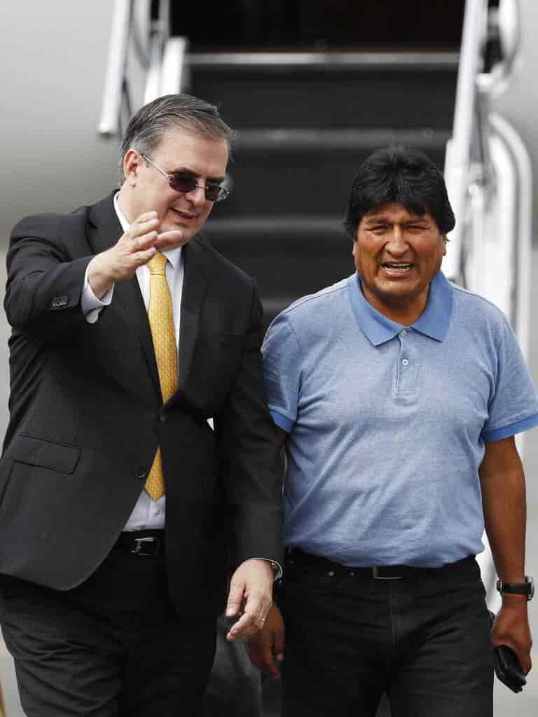 Evo Morales llega a México tras recibir asilo político