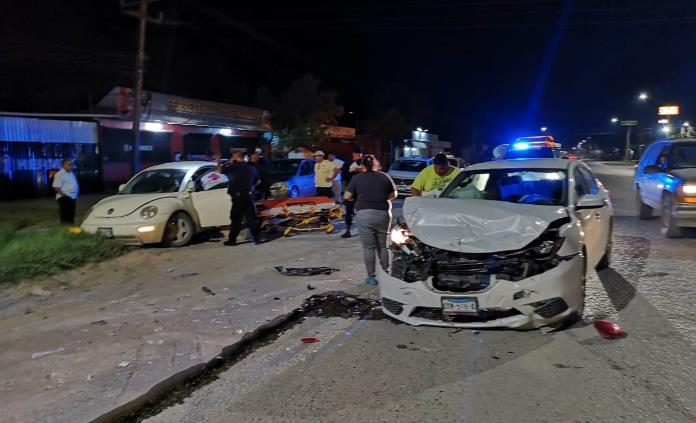 Conductor Invade Carril Y Provoca Un Choque En Valles