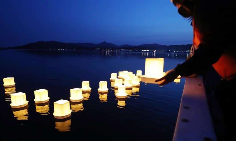 Japón conmemora el décimo aniversario del sismo tsunami y desastre nuclear