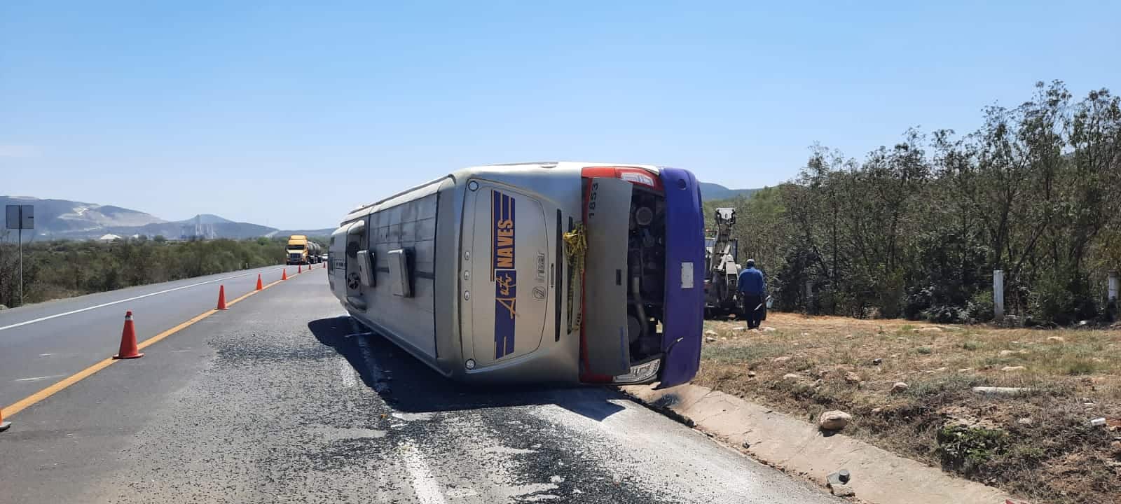 Mortal Volcadura En La S Percarretera A Rioverde