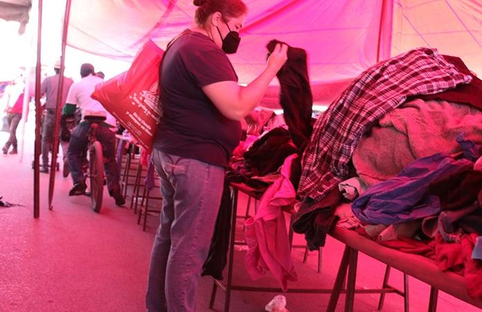 Crece Venta De Ropa Abrigadora En Los Tianguis