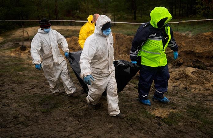 Exhumados más de 600 cuerpos en Jarkov