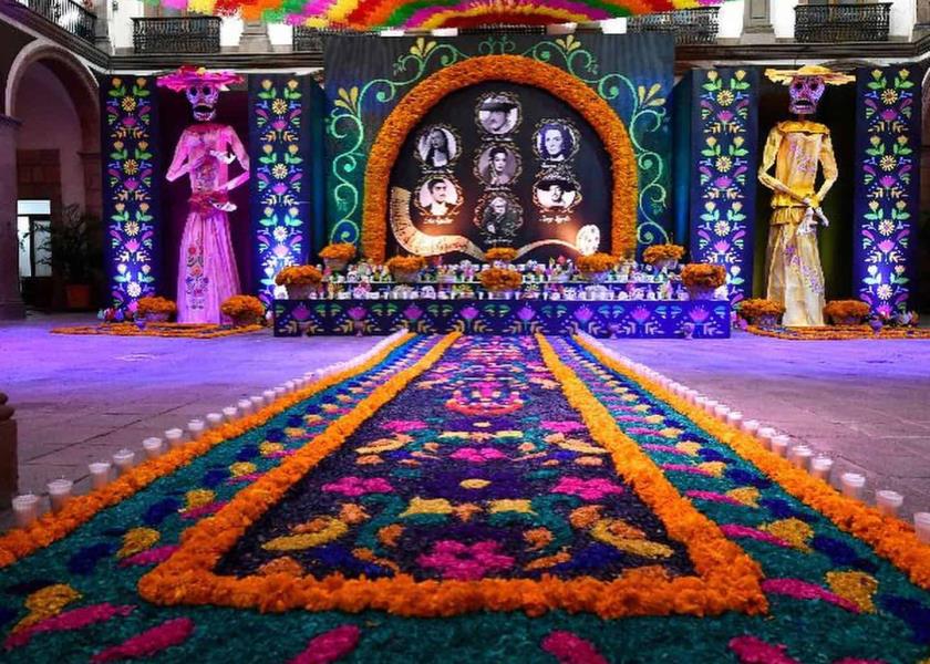 Altar Monumental En Palacio De Gobierno Rinde Homenaje A Poca De Oro