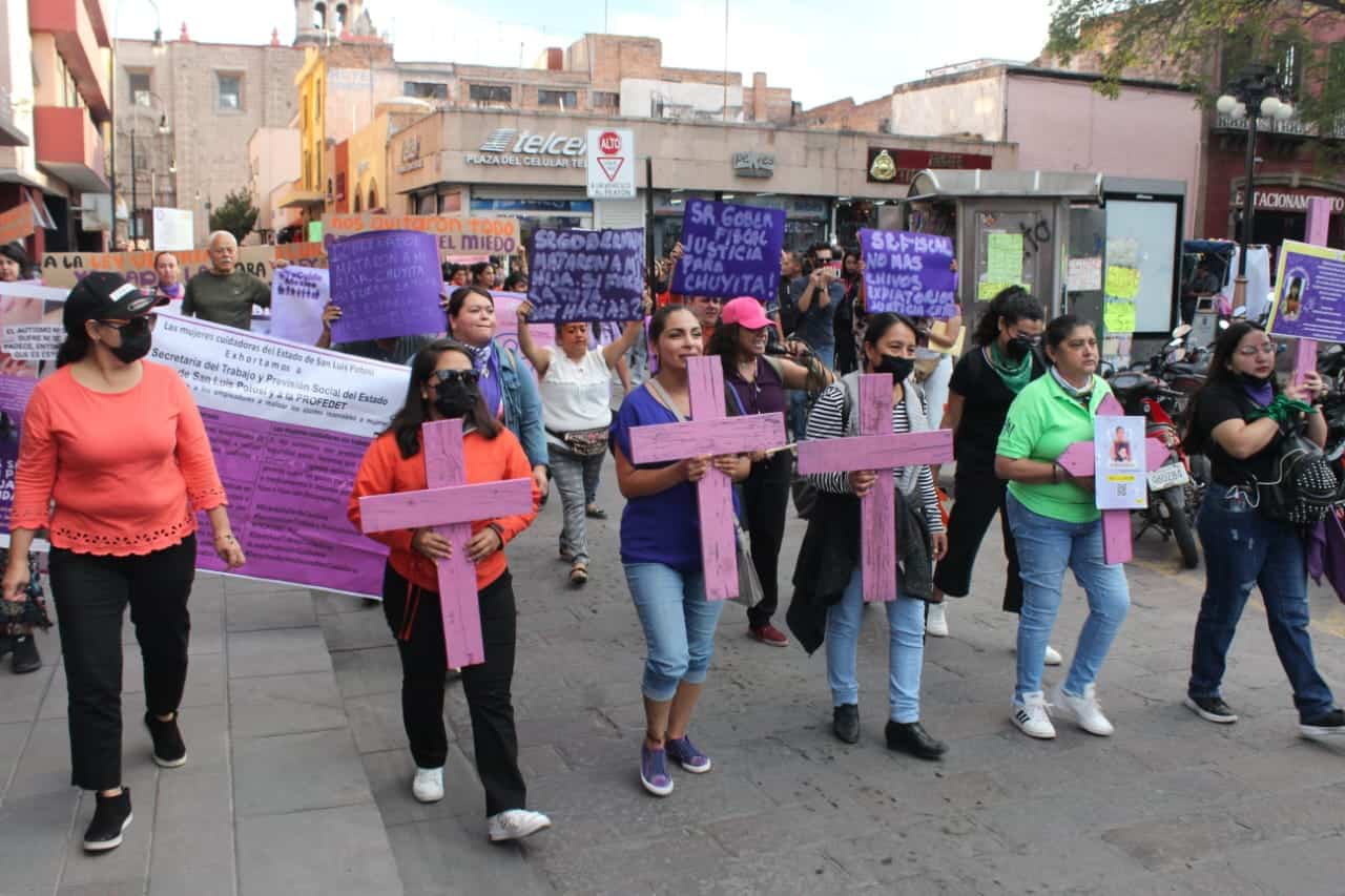 Activistas Expresan Diversas Exigencias Durante Movilizaci N Por El N