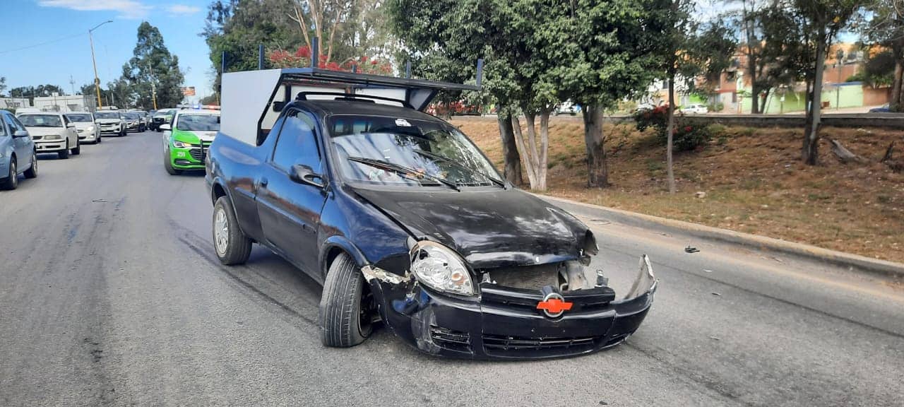 Miembros De Una Familia Resultan Con Lesiones Tras Choque En Pav N