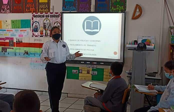 Ofrecen pláticas para prevenir adicciones en escuela primaria