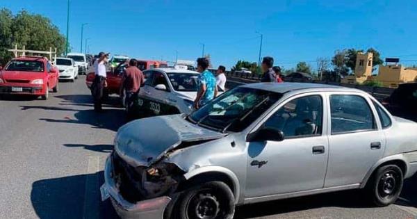 Un herido y fuertes daños deja accidente en la 57