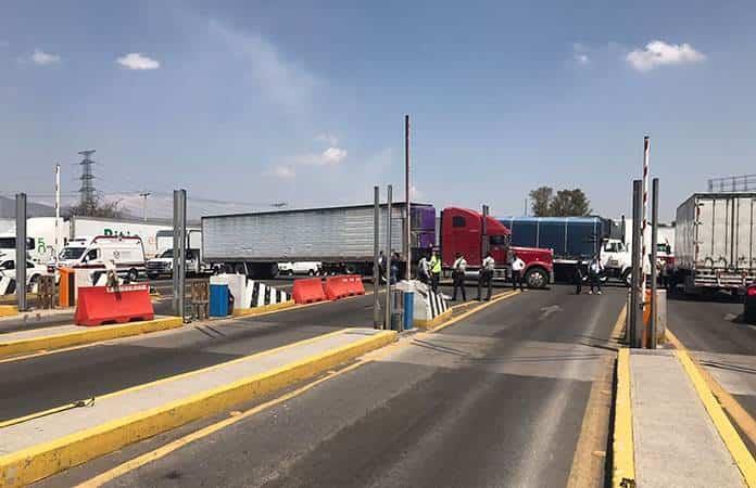 Bloquean Transportistas Principales Accesos A La Cdmx En Plena Salida