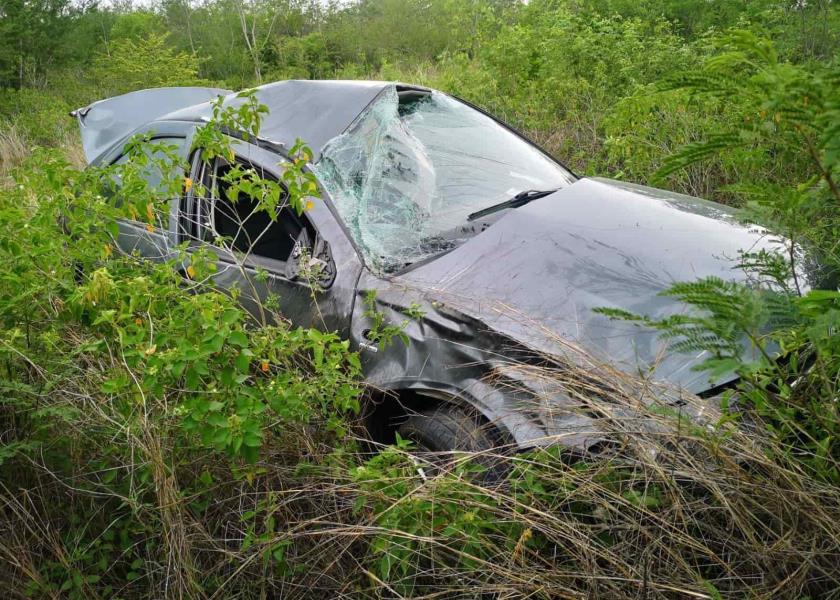 Mujer Resulta Lesionada En Aparatoso Accidente Sobre La Valles Mante