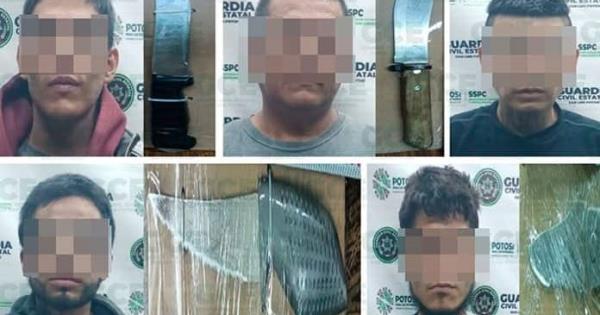 Atrapan A Sujetos Con Armas Blancas