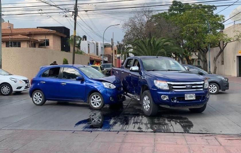 Aparatoso Choque En Polanco S Lo Da Os Materiales