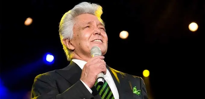 Alberto Vázquez responde a versiones sobre su estado de salud