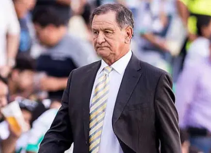 Ojitos Meza revela traumática historia con Cruz Azul