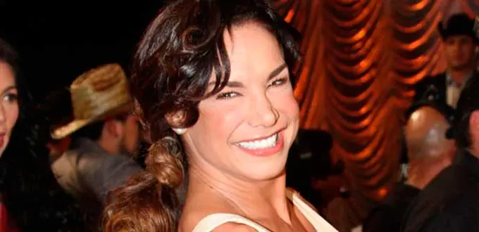 Lis Vega deslinda responsabilidad por vestido de Dulce