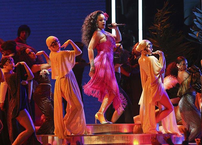 Grupo islámico senegalés declara a Rihanna persona non grata ante su visita