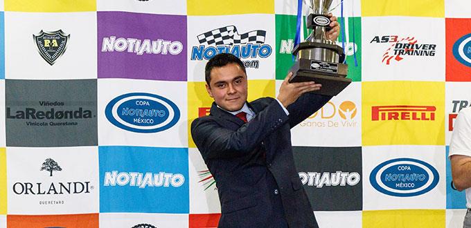 Copa Notiauto premia a piloto A. Ledesma