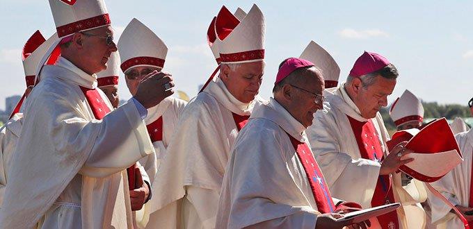 Tras controversias durante su visita a Chile, el Papa enviará experto para investigar caso de obispo