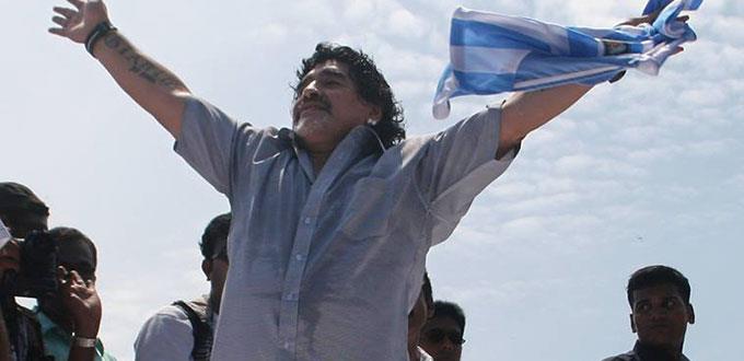 Maradona se queda sin visa por insultar a Donald Trump