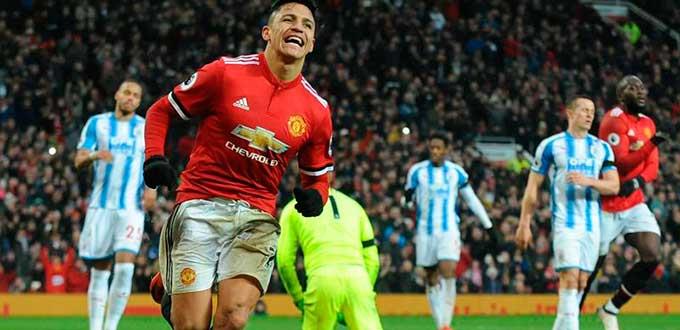 Manchester United vuelve al camino del triunfo ante Huddersfield por 2-0