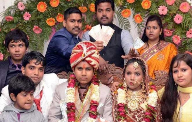 Detienen a mujer que se hizo pasar por hombre para obtener dinero por su boda en la India