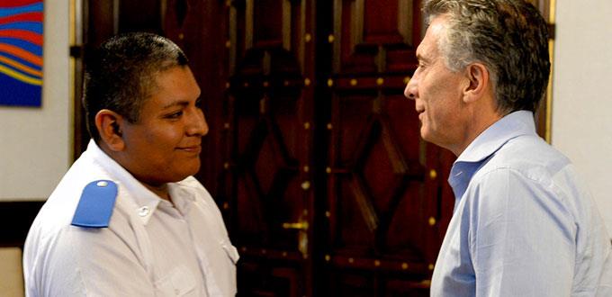 Corte argentina ratifica cargos a policía que mató a ladrón y fue felicitado por Macri