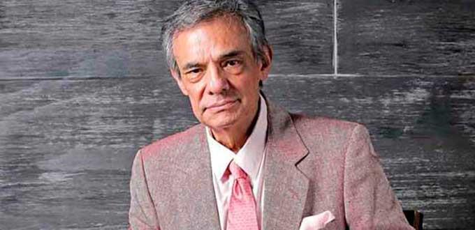 Pese a viaje, José José está en recuperación, asegura su hija mayor