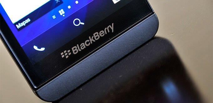 Blackberry demanda a Facebook por violación de patente relativa a mensajería