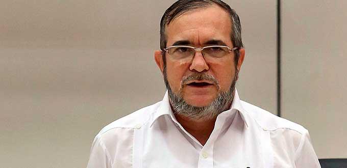 Líder de la FARC renuncia a candidatura presidencial por problemas de salud