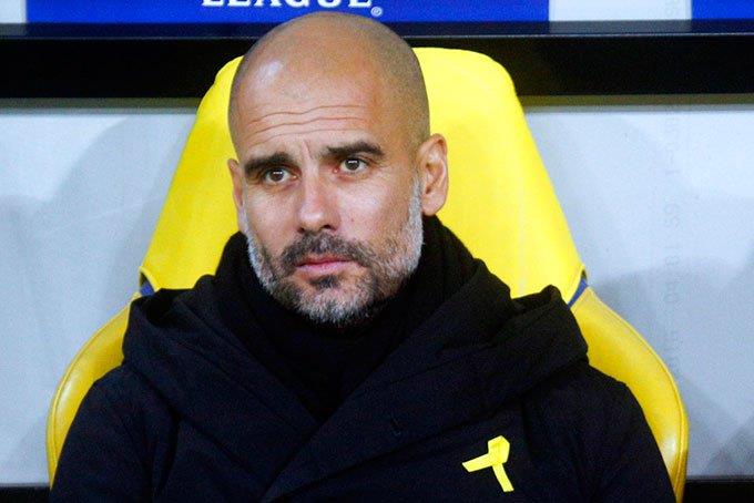 La federación inglesa multa a Pep Guardiola por usar cinta pro-catalana