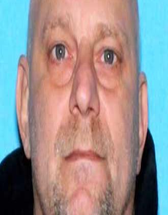 Detienen a un hombre por detonar explosivos ante la casa de la familia de su esposa en Delaware