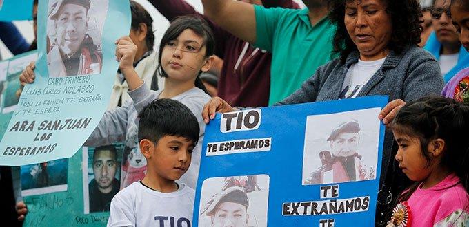 Familiares de submarinistas argentinos piden mejores equipos para hallarlos