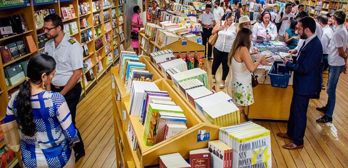 “Biblioteca flotante” ancla en México