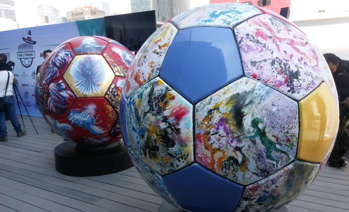 Exhibirán en México y Moscú balones gigantes alusivos al Mundial