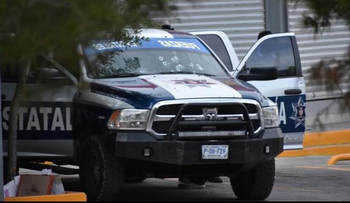 Balean a tres escoltas de Javier Corral; los reportan graves