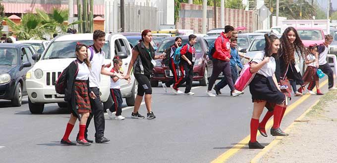 Demandan puente peatonal frente al Colegio Valladolid
