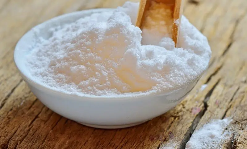 Superficies que nunca debes limpiar con bicarbonato