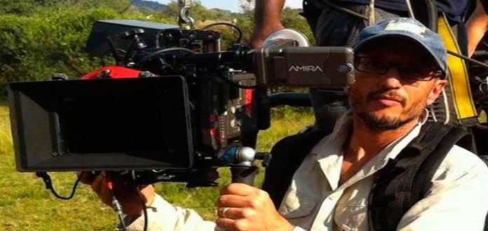 Cineasta Carlos Carvalho fallece al ser golpeado por una jirafa durante rodaje de serie en Sudáfrica