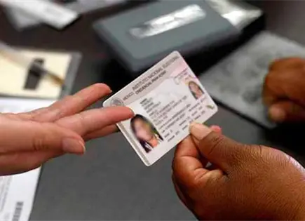 Eliminan credencial de elector como requisito obligatorio para votar Eliminan credencial de elector como requisito obligatorio para votar