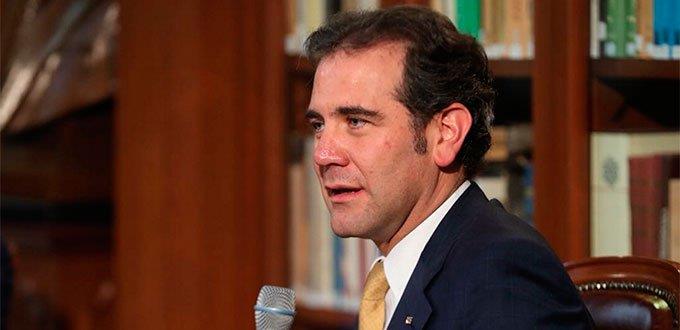 INE pide a empresarios no enturbiar elección