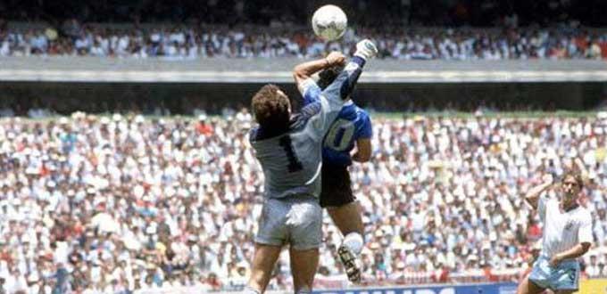 Ni la mano de Dios, ni la mano de Henry... lo que el VAR habría cambiado en los mundiales