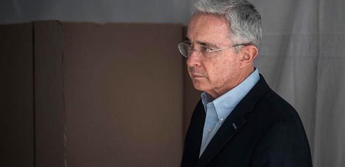 Declaran de lesa humanidad masacres paramilitares en indagación contra Uribe en Colombia