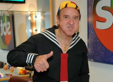Carlos Villagrán sorprende por volverse a poner el traje de Quico