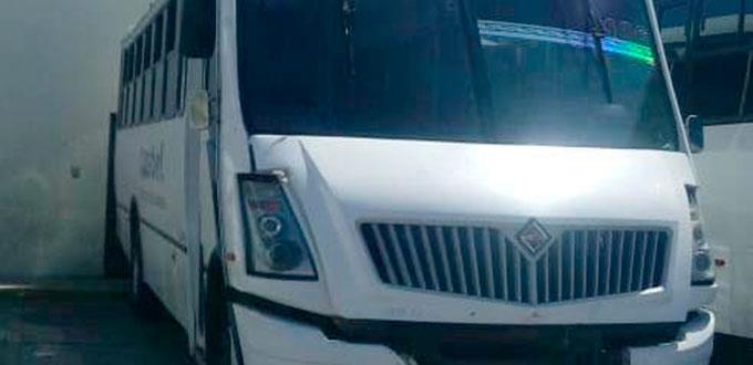 Utilizaban camión de personal para robar