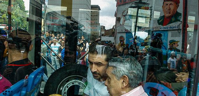 Tribunal ordena excarcelar a 39 opositores